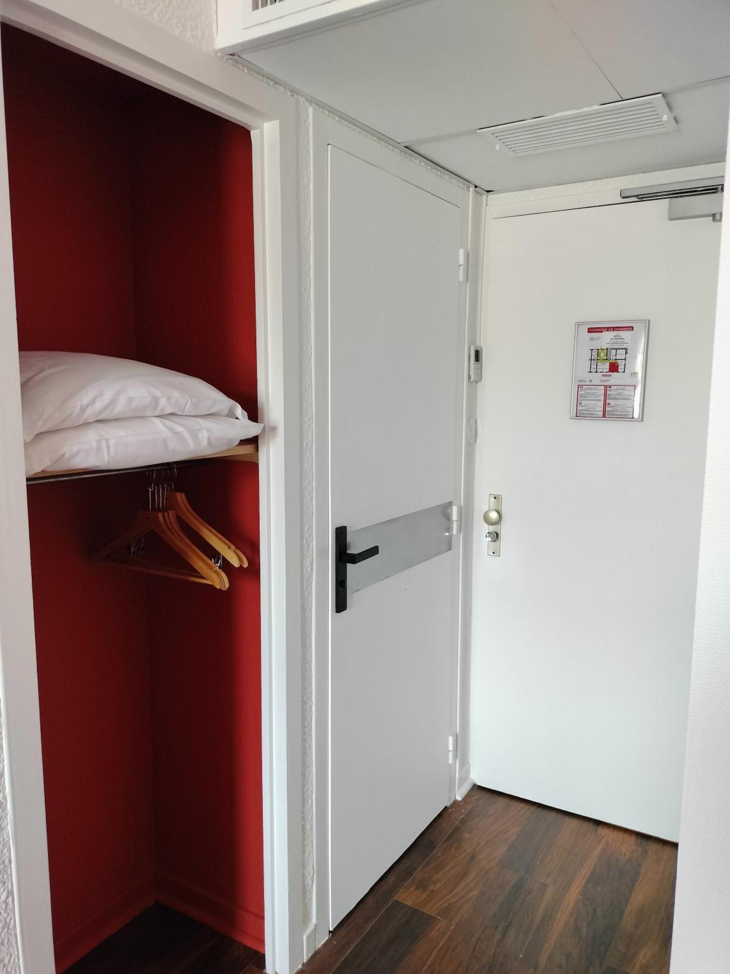 Le Chateau Tournon-sur-Rhone Kamer foto